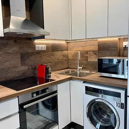 Thess1home Delfon Lejlighed